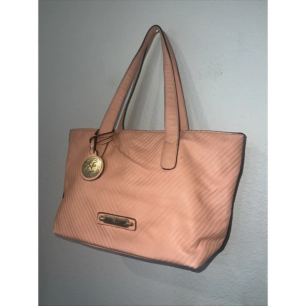 Gianni Versace PEACH/GOLD VTG Abbigliamento Sportivo SRL Shoulder Bag 19V69